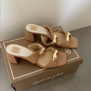 Dolce Vita Barnet Tan and Gold Leather